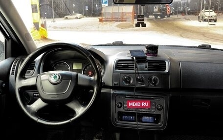 Skoda Fabia II, 2010 год, 350 000 рублей, 14 фотография