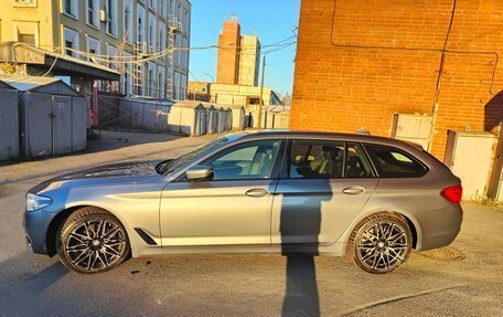 BMW 5 серия, 2019 год, 2 700 000 рублей, 2 фотография