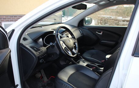 Hyundai ix35 I рестайлинг, 2013 год, 1 120 000 рублей, 14 фотография