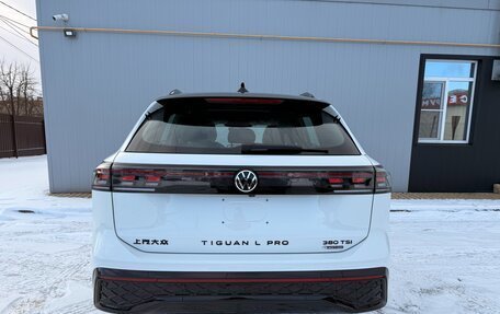 Volkswagen Tiguan, 2025 год, 4 950 000 рублей, 8 фотография