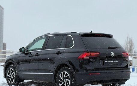 Volkswagen Tiguan II, 2018 год, 2 700 000 рублей, 16 фотография