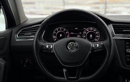 Volkswagen Tiguan II, 2018 год, 2 700 000 рублей, 23 фотография