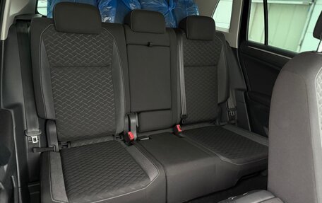 Volkswagen Tiguan II, 2018 год, 2 700 000 рублей, 27 фотография