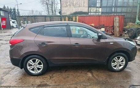 Hyundai ix35 I рестайлинг, 2013 год, 1 150 000 рублей, 2 фотография