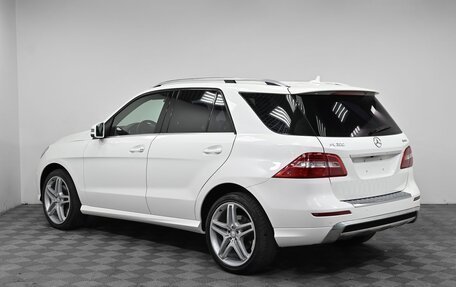 Mercedes-Benz M-Класс, 2015 год, 2 399 000 рублей, 3 фотография