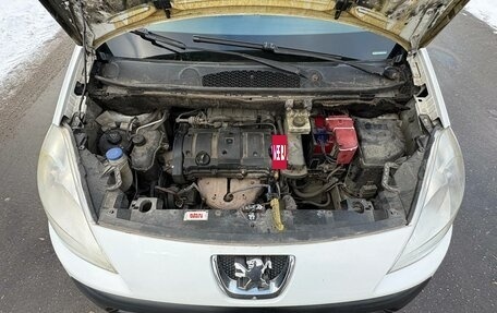 Peugeot Partner II рестайлинг 2, 2011 год, 650 000 рублей, 13 фотография