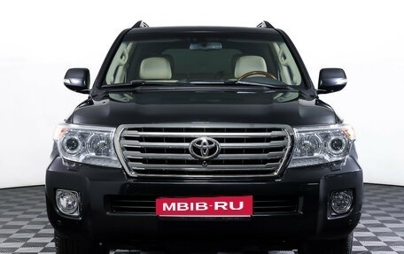 Toyota Land Cruiser 200, 2015 год, 5 190 000 рублей, 2 фотография