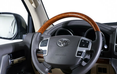 Toyota Land Cruiser 200, 2015 год, 5 190 000 рублей, 18 фотография