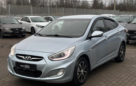 Hyundai Solaris II рестайлинг, 2013 год, 3 фотография