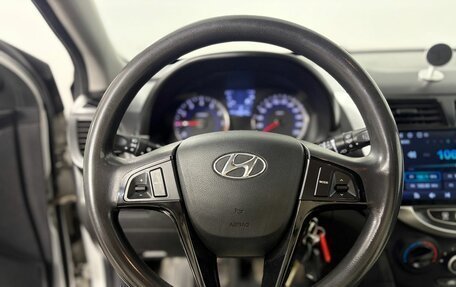 Hyundai Solaris II рестайлинг, 2012 год, 600 000 рублей, 12 фотография