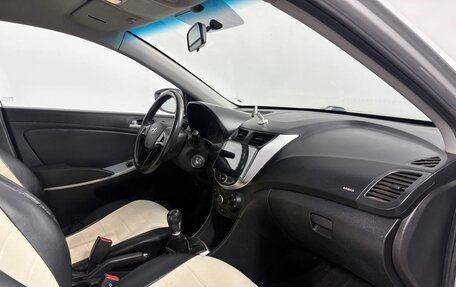 Hyundai Solaris II рестайлинг, 2012 год, 600 000 рублей, 11 фотография