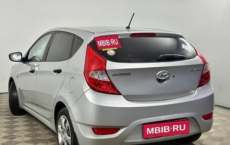 Hyundai Solaris II рестайлинг, 2012 год, 600 000 рублей, 3 фотография