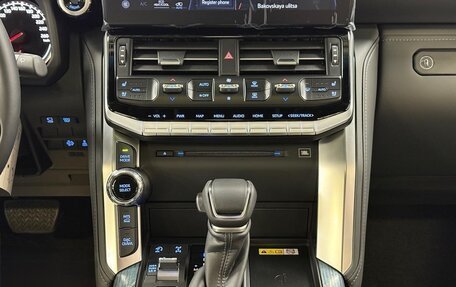 Toyota Land Cruiser, 2025 год, 14 990 000 рублей, 14 фотография