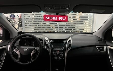 Hyundai i30 II рестайлинг, 2012 год, 890 000 рублей, 15 фотография