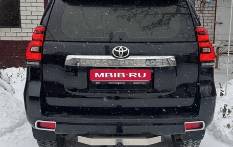 Toyota Land Cruiser Prado 150 рестайлинг 2, 2018 год, 6 600 000 рублей, 2 фотография