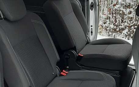 Ford C-MAX II, 2019 год, 1 860 000 рублей, 13 фотография