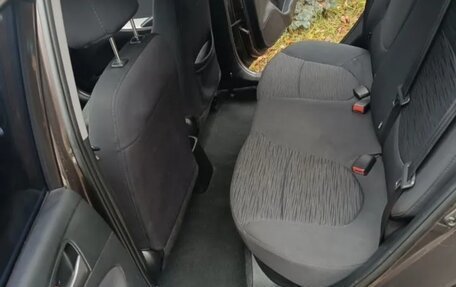 Hyundai Solaris II рестайлинг, 2015 год, 1 000 000 рублей, 4 фотография