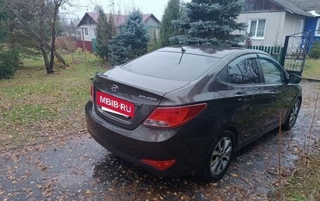 Hyundai Solaris II рестайлинг, 2015 год, 1 000 000 рублей, 9 фотография