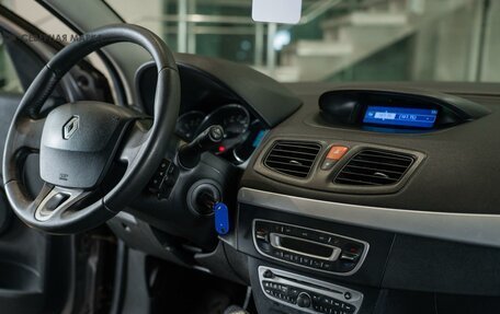 Renault Megane III, 2010 год, 699 000 рублей, 8 фотография