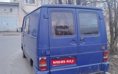 Renault Trafic, 1990 год, 80 000 рублей, 2 фотография