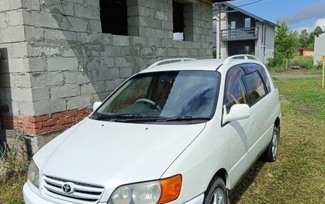 Toyota Ipsum II, 1999 год, 600 000 рублей, 2 фотография