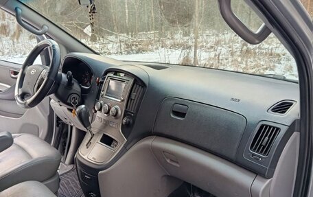 Hyundai Grand Starex Grand Starex I рестайлинг 2, 2015 год, 2 300 000 рублей, 29 фотография