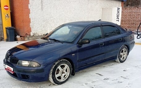 Mitsubishi Carisma I, 2002 год, 350 000 рублей, 1 фотография