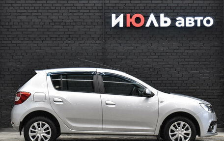 Renault Sandero II рестайлинг, 2019 год, 930 000 рублей, 10 фотография