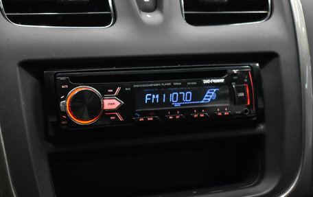 Renault Sandero II рестайлинг, 2019 год, 930 000 рублей, 15 фотография