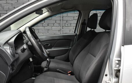 Renault Sandero II рестайлинг, 2019 год, 930 000 рублей, 19 фотография