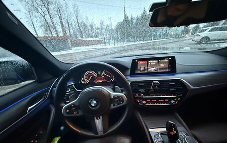 BMW 5 серия, 2019 год, 1 900 000 рублей, 15 фотография