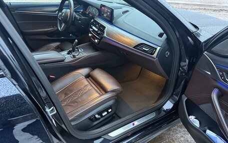 BMW 5 серия, 2019 год, 1 900 000 рублей, 8 фотография