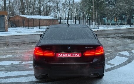 BMW 5 серия, 2019 год, 1 900 000 рублей, 4 фотография