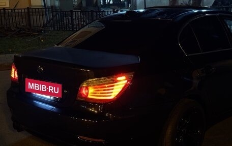 BMW 5 серия, 2007 год, 1 400 000 рублей, 4 фотография