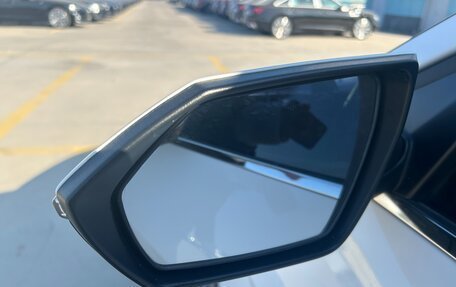 Hyundai Elantra, 2023 год, 1 600 000 рублей, 13 фотография