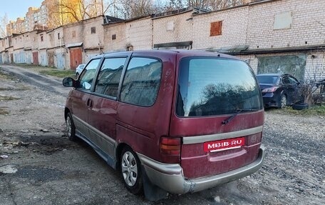 Nissan Serena I, 2000 год, 230 000 рублей, 4 фотография