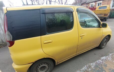 Toyota FunCargo, 2001 год, 400 000 рублей, 4 фотография