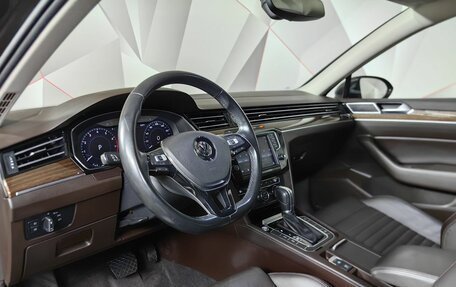 Volkswagen Passat B8 рестайлинг, 2016 год, 2 499 000 рублей, 17 фотография