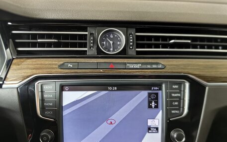 Volkswagen Passat B8 рестайлинг, 2016 год, 2 499 000 рублей, 19 фотография