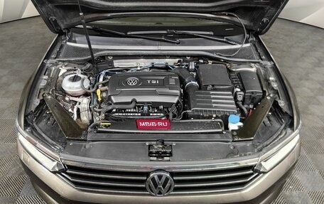 Volkswagen Passat B8 рестайлинг, 2016 год, 2 499 000 рублей, 21 фотография
