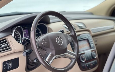 Mercedes-Benz R-Класс, 2012 год, 1 499 000 рублей, 32 фотография