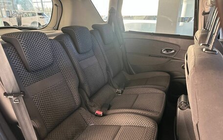 Renault Scenic III, 2011 год, 850 000 рублей, 10 фотография