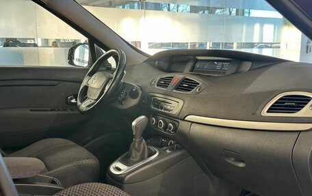 Renault Scenic III, 2011 год, 850 000 рублей, 8 фотография