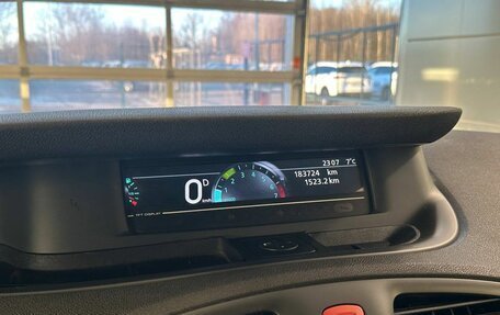 Renault Scenic III, 2011 год, 850 000 рублей, 14 фотография