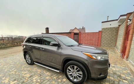 Toyota Highlander III, 2014 год, 3 300 000 рублей, 7 фотография