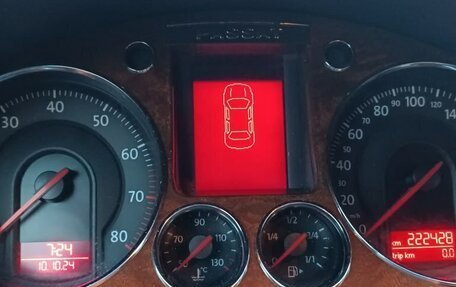 Volkswagen Passat B6, 2005 год, 699 000 рублей, 15 фотография