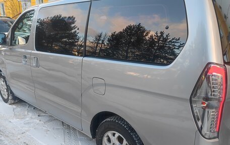 Hyundai Grand Starex Grand Starex I рестайлинг 2, 2011 год, 1 699 000 рублей, 6 фотография