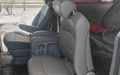 Hyundai Grand Starex Grand Starex I рестайлинг 2, 2011 год, 1 699 000 рублей, 13 фотография