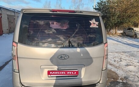 Hyundai Grand Starex Grand Starex I рестайлинг 2, 2011 год, 1 699 000 рублей, 3 фотография