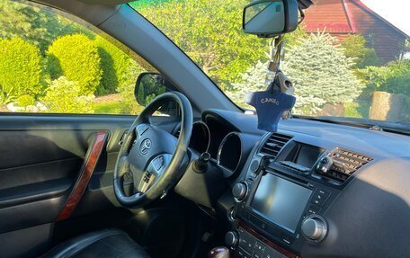 Toyota Highlander III, 2012 год, 1 800 000 рублей, 6 фотография